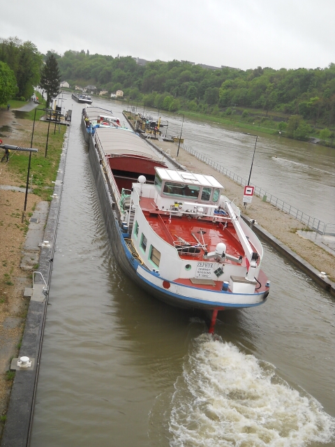 2015-05-03 - le coudray-montceaux [04)