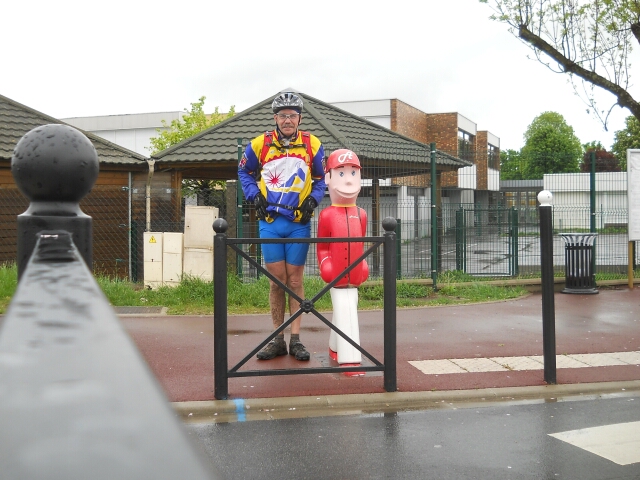 2015-05-03 - le coudray-montceaux [15)