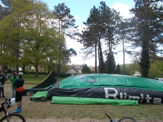2017-04-30-saint-remy-les-chevreuse (15)