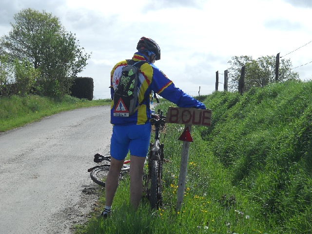 2013-05-09-lassay-les-chateaux (04)