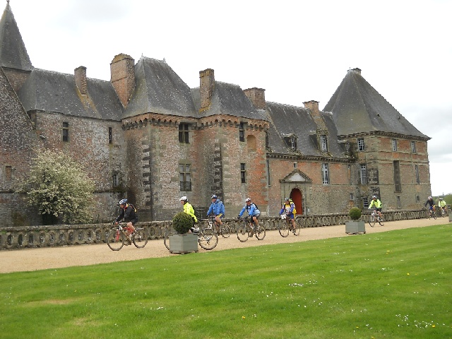 2013-05-11-carrouges (41)