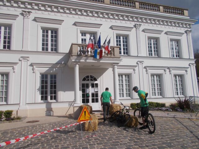 2017-04-30-saint-remy-les-chevreuse (28)