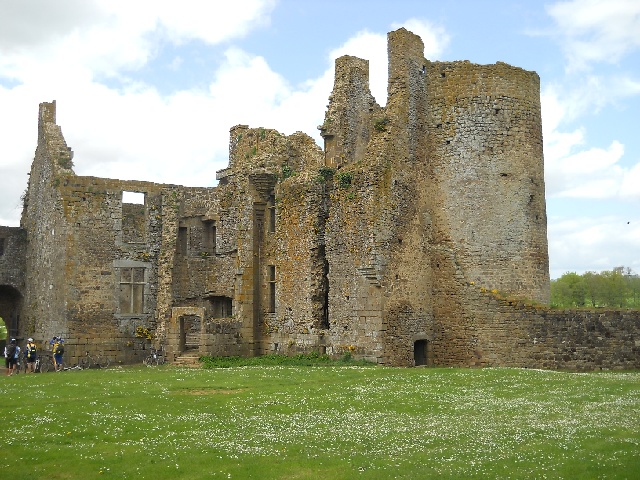 2013-05-09-lassay-les-chateaux (17)