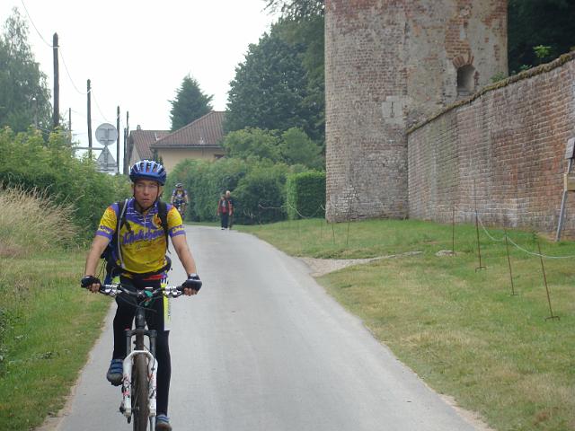 2011-06-04 - perouges (027)