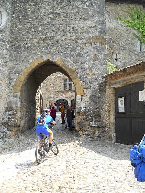 2011-06-04 - perouges (084)