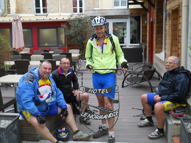 2013-05-11-carrouges (45)